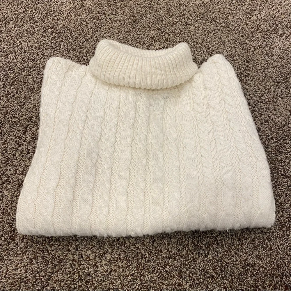Zara Knits | Turtleneck | Cable Knit | Sweater | Size L - Picture 3 of 5